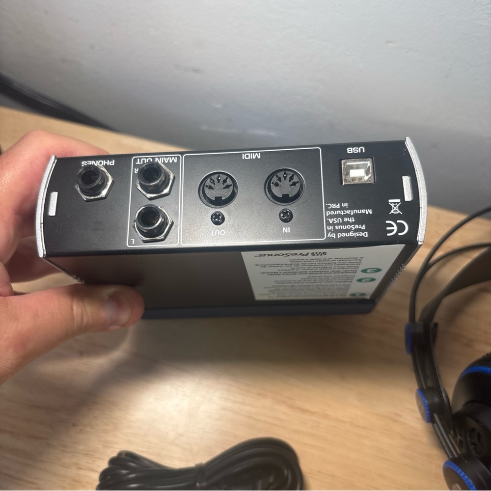 PreSonus AudioBox USB Recording Bundle - Picture 9 of 9
